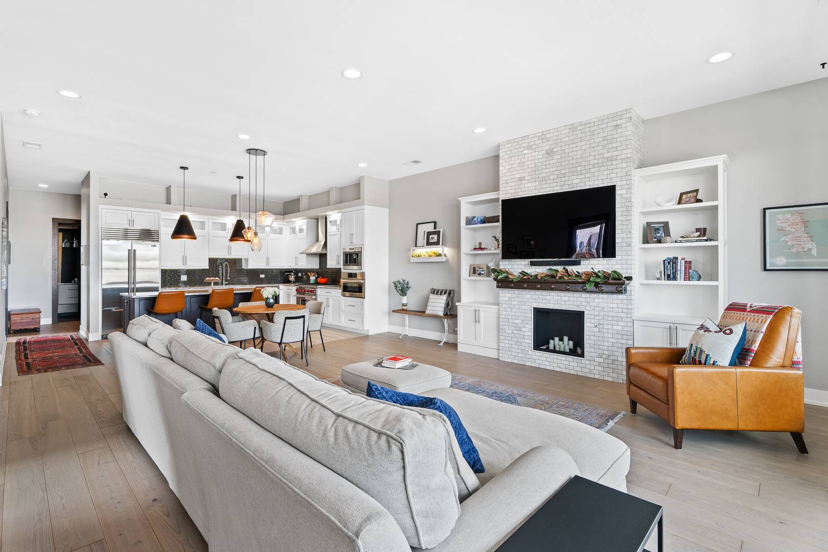 Chicago, IL 60622,1801 W Chicago AVE #4E