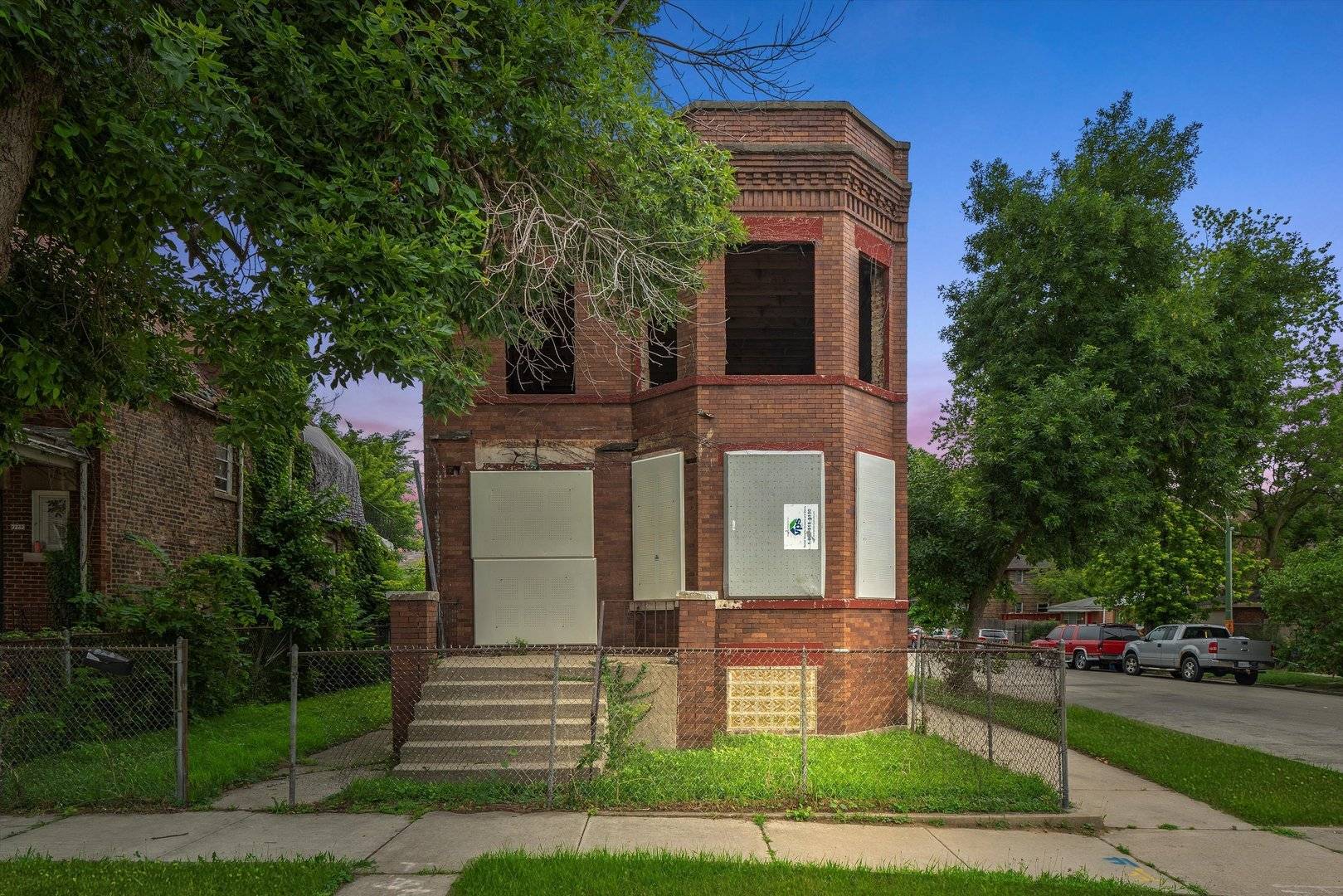 Chicago, IL 60619,7225 S Woodlawn AVE