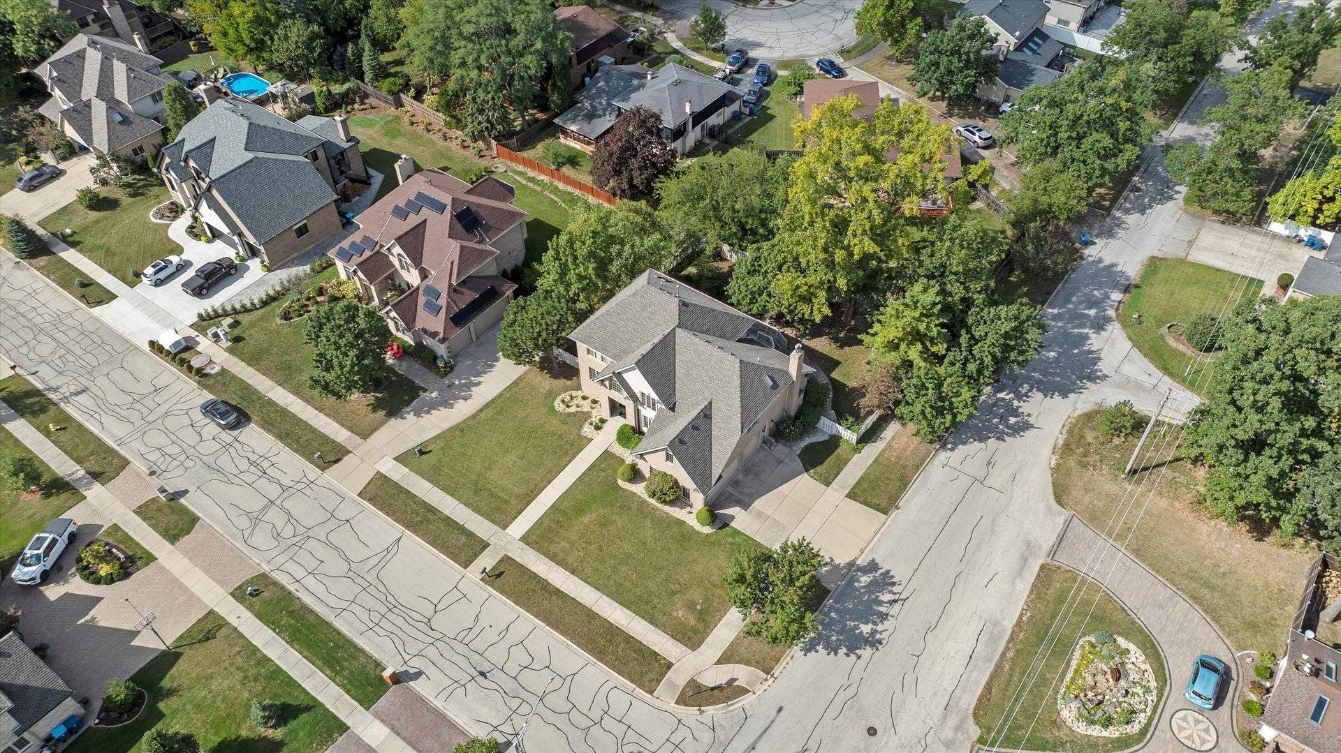 Palos Hills, IL 60465,9000 Deerwood CT