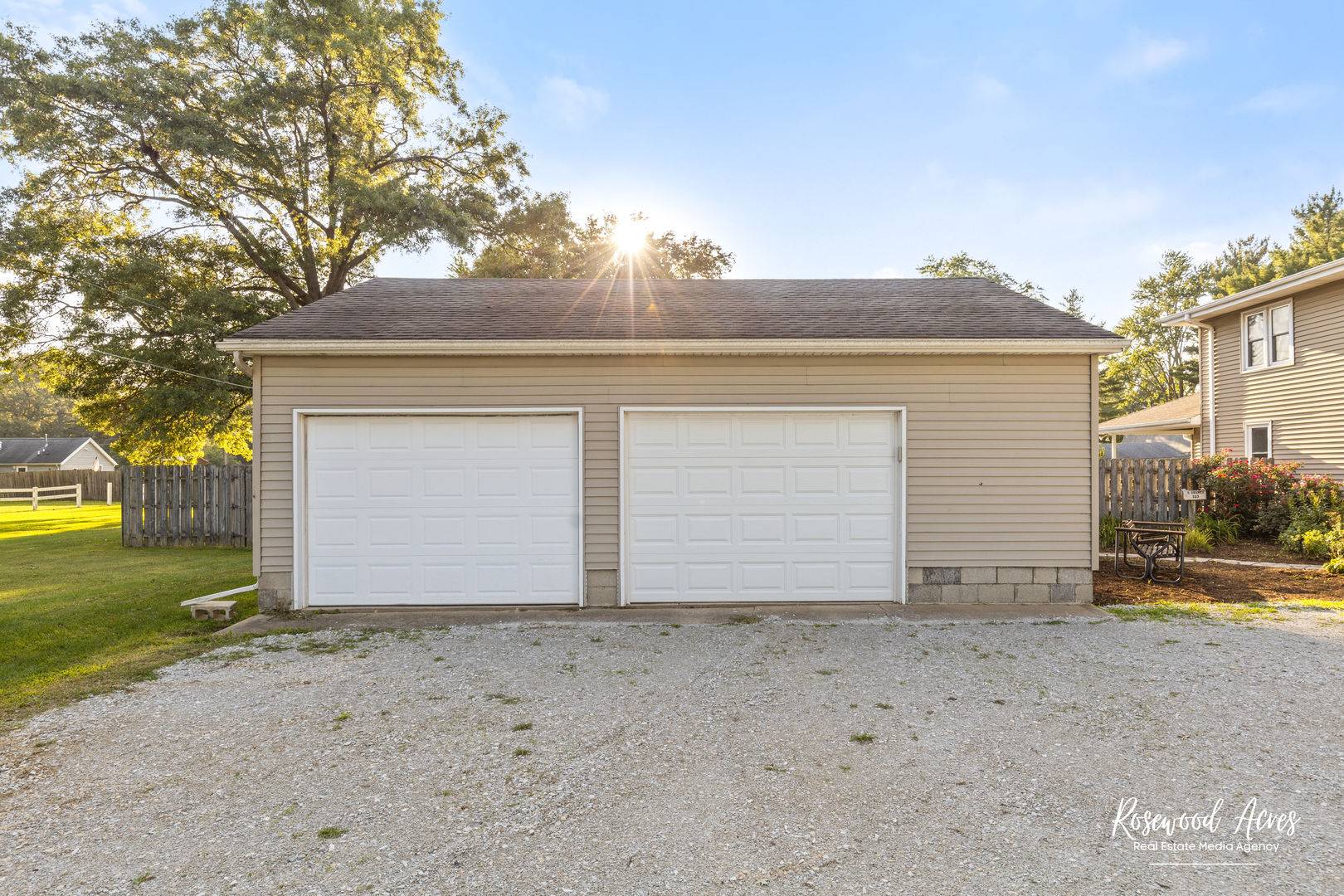 Momence, IL 60954,3398 N 17240e RD