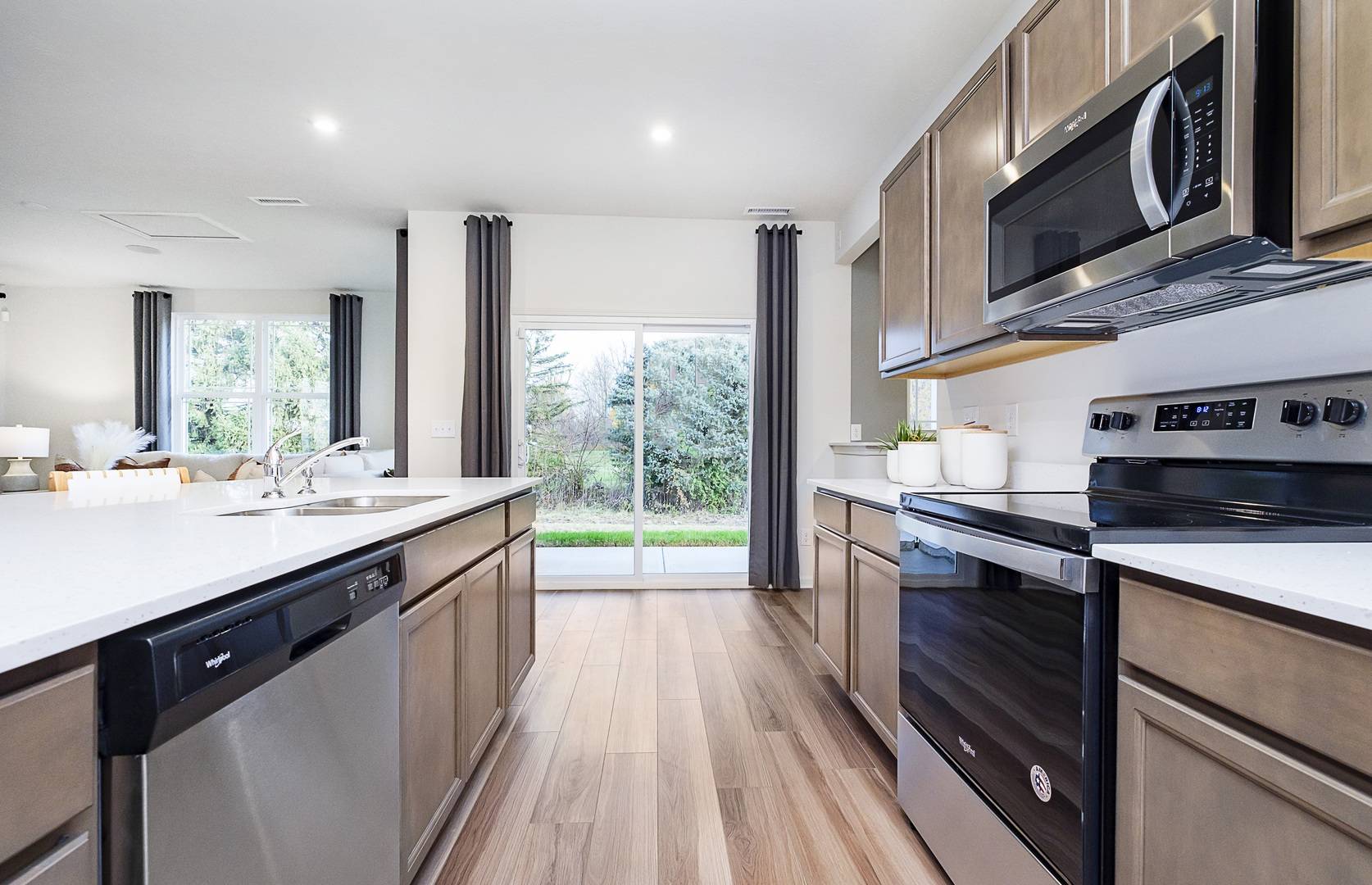 Batavia, IL 60510,918 Houston ST