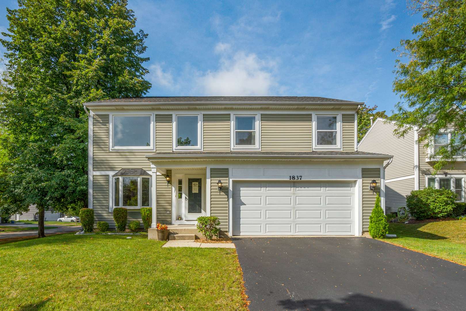 Aurora, IL 60503,1837 Melbourne LN