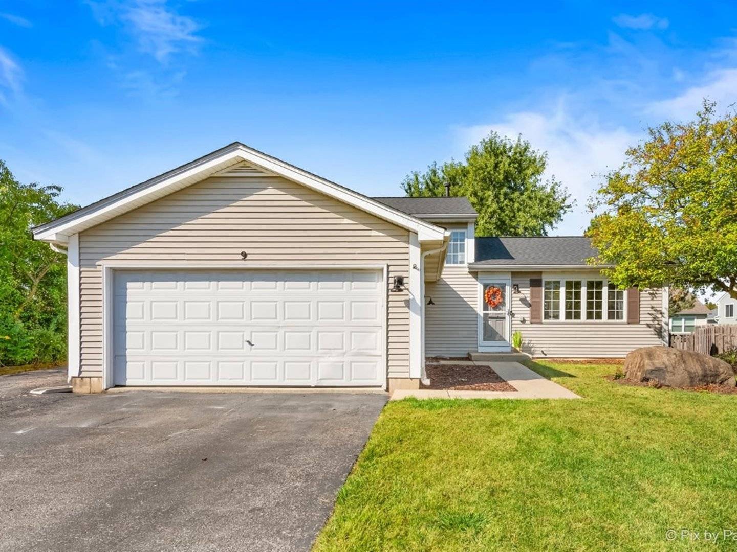 Lake In The Hills, IL 60156,9 Danbury CT