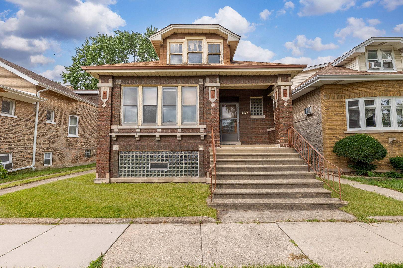 Berwyn, IL 60402,2506 Scoville AVE