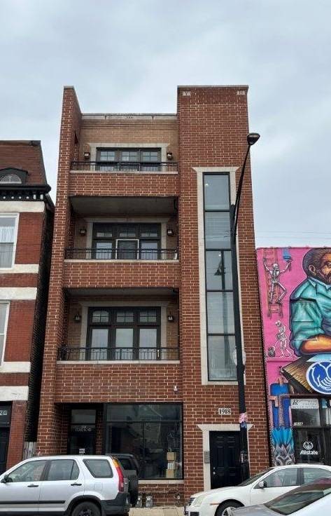 Chicago, IL 60608,1918 W Cermak RD #3