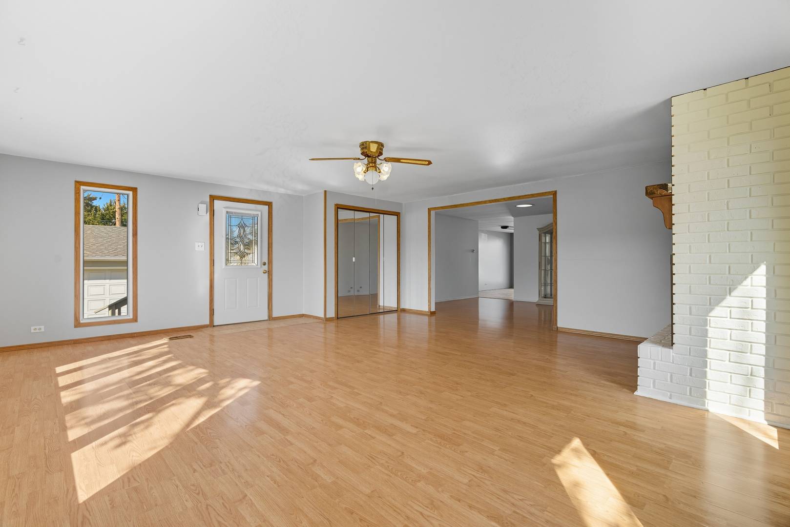 Round Lake Park, IL 60073,504 Greenwood DR