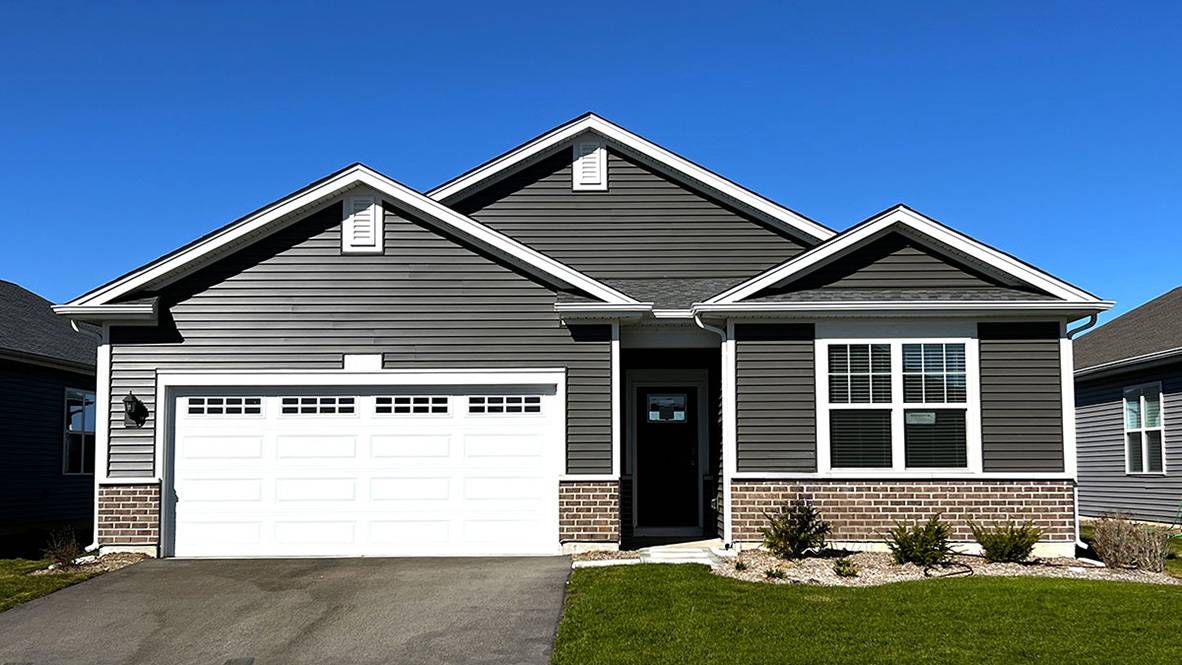 Pingree Grove, IL 60140,2582 Skye DR