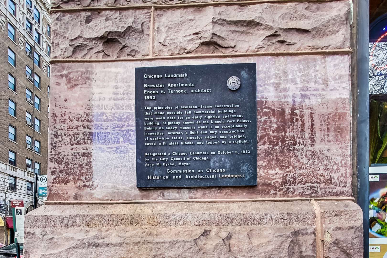 Chicago, IL 60657,2800 N Pine Grove AVE #8A