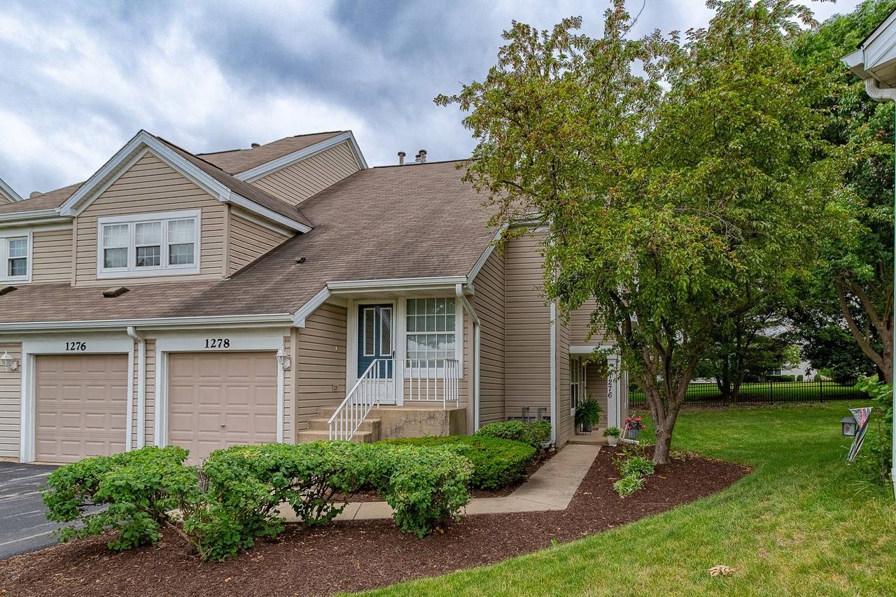 Carol Stream, IL 60188,1278 Clare CT #0