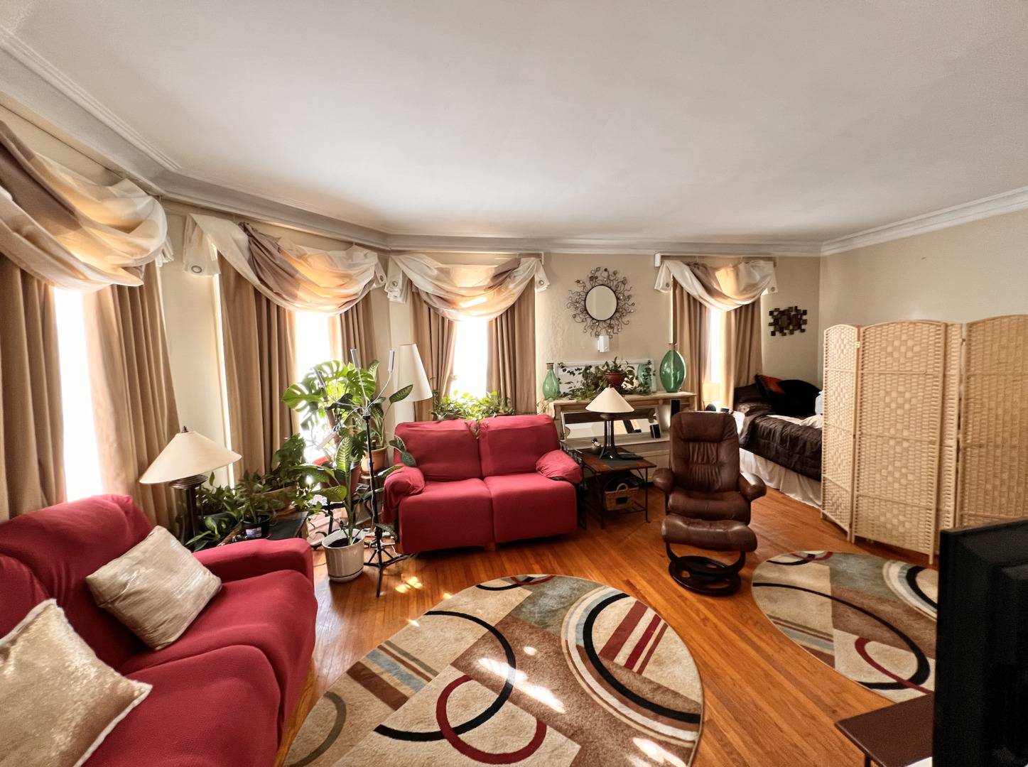 Chicago, IL 60636,6843 S Racine AVE