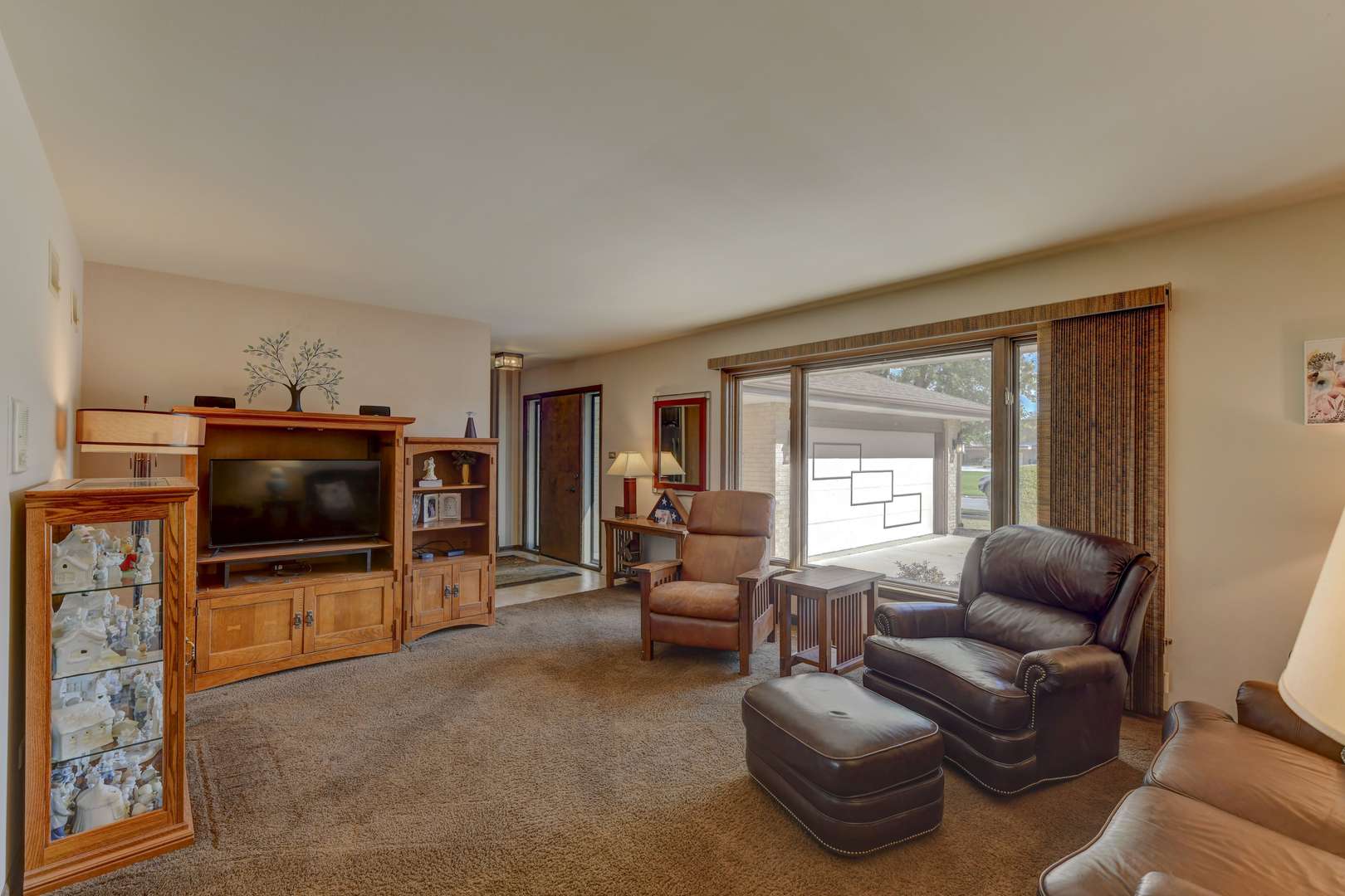 South Holland, IL 60473,17032 University AVE