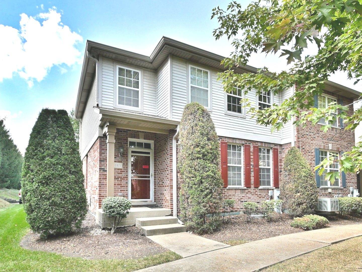 Tinley Park, IL 60477,6669 Pine Lake DR