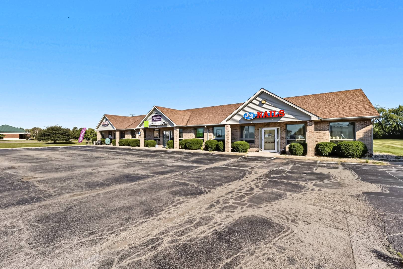 Genoa, IL 60135,701 Pearson DR