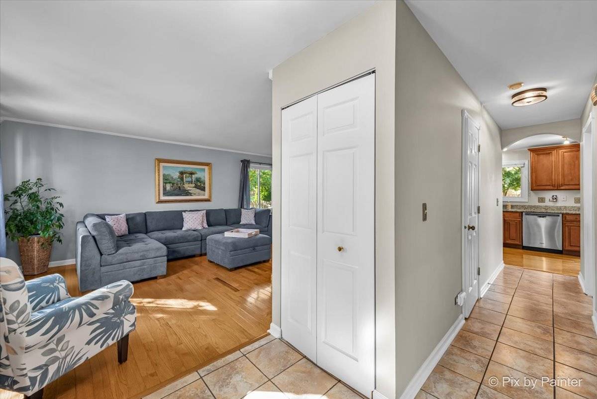 Cary, IL 60013,888 Blazing Star TRL