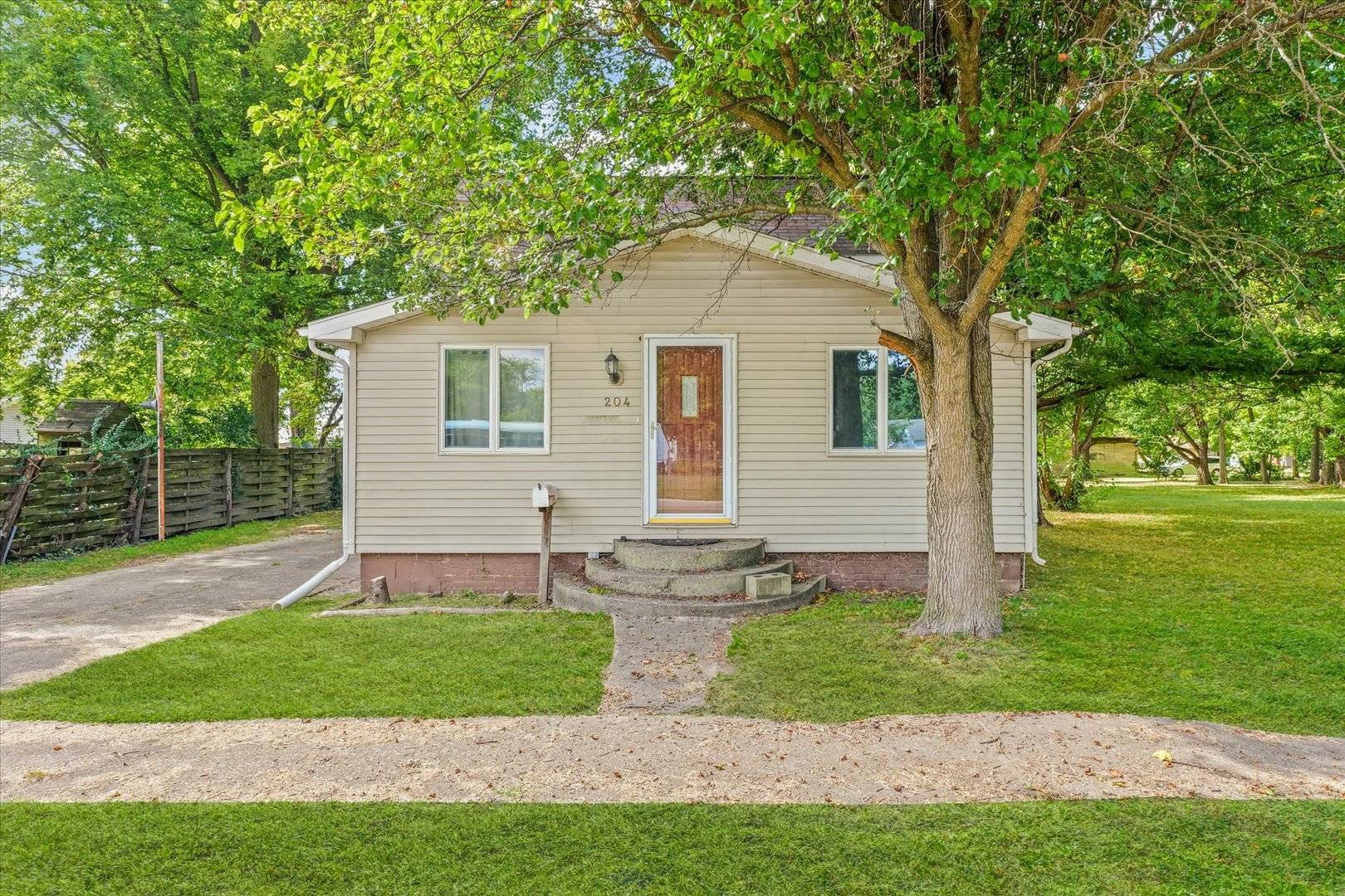 Homer, IL 61849,204 WAVERLY ST