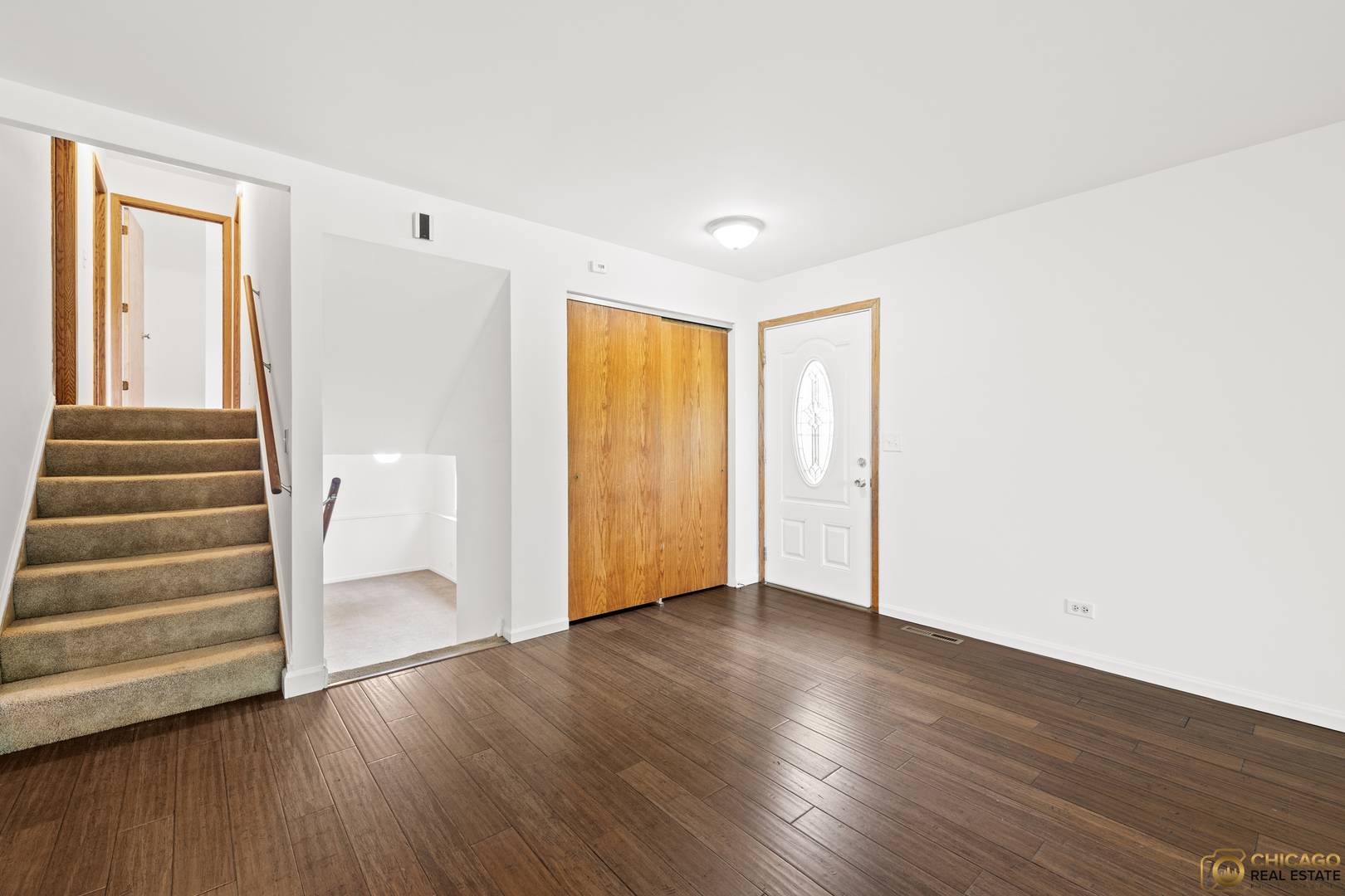 Mundelein, IL 60060,26235 N Acorn LN