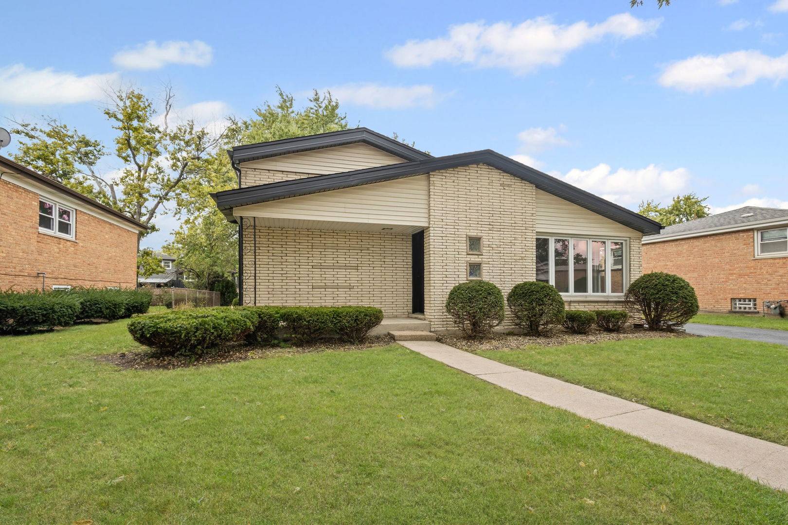 Tinley Park, IL 60477,17700 70th CT