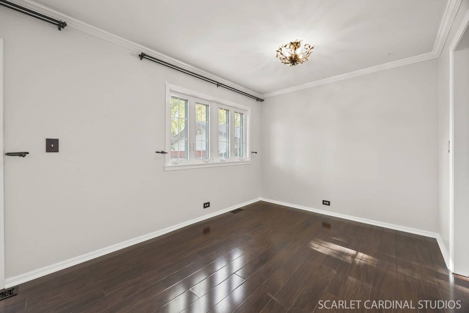 Elk Grove Village, IL 60007,619 Oakton ST