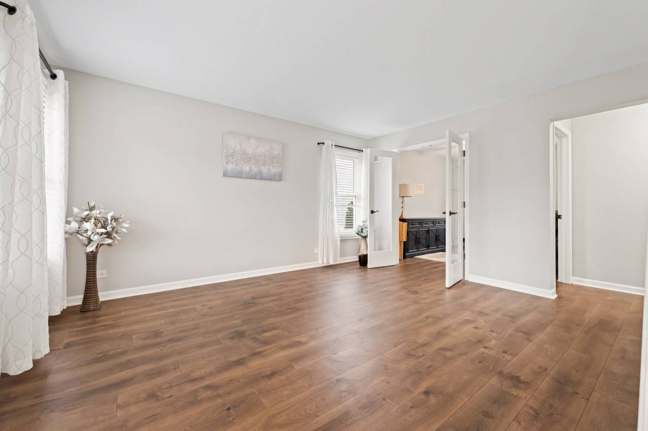 Elk Grove Village, IL 60007,1845 Maryland DR