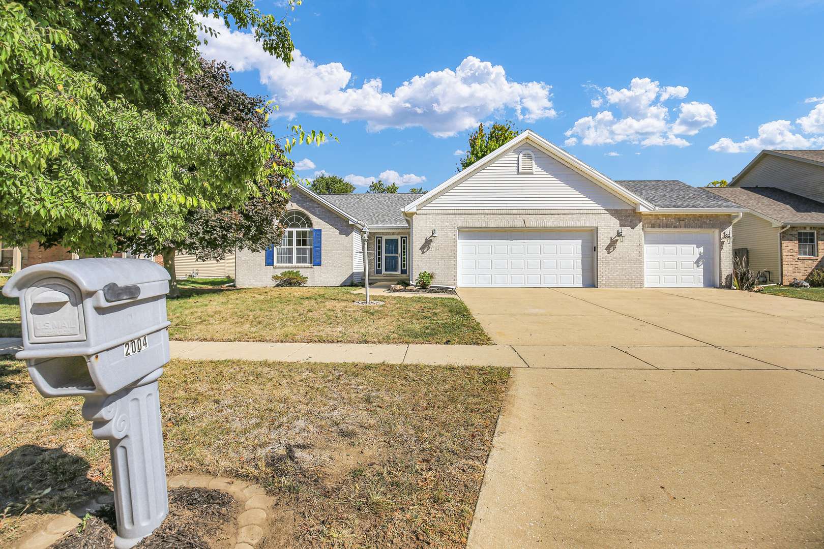 Champaign, IL 61822,2004 Emerald DR