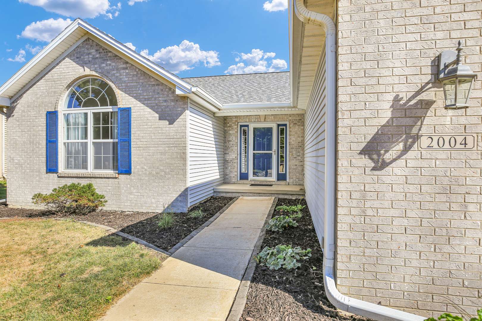 Champaign, IL 61822,2004 Emerald DR