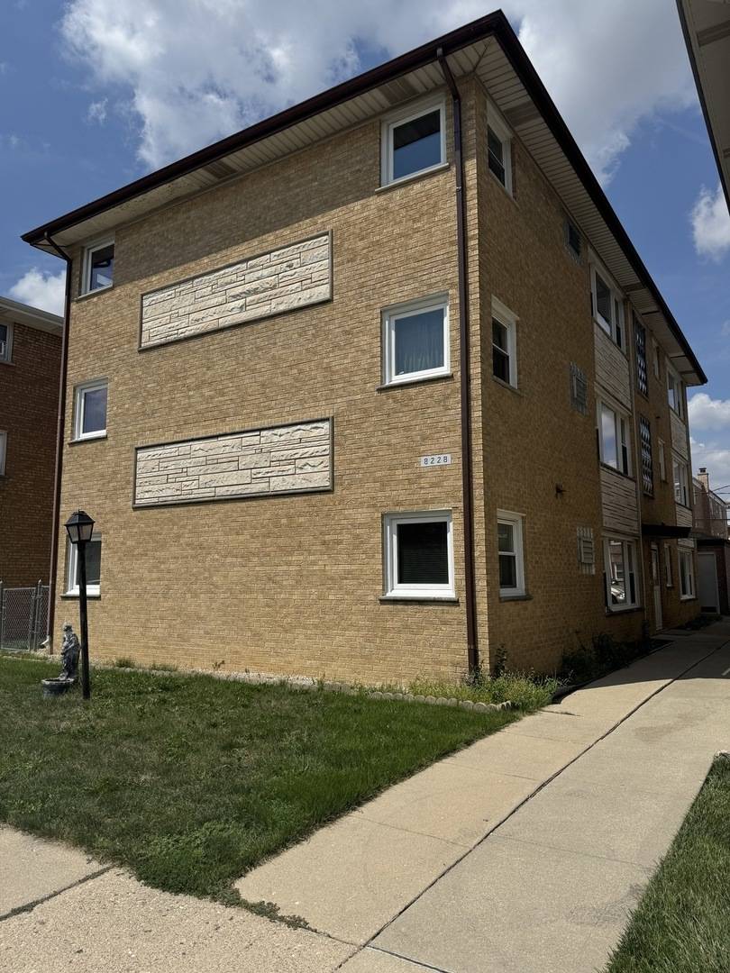 River Grove, IL 60171,8228 Walsh LN #3F