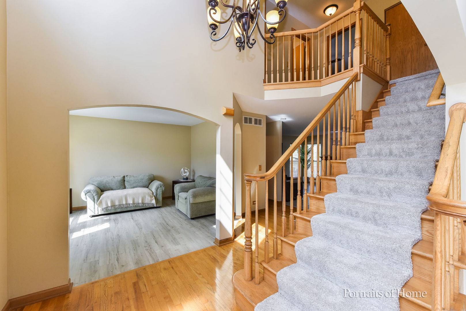 Aurora, IL 60502,2420 Glenford DR