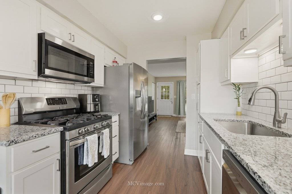 Streamwood, IL 60107,3098 Lynnwood CT