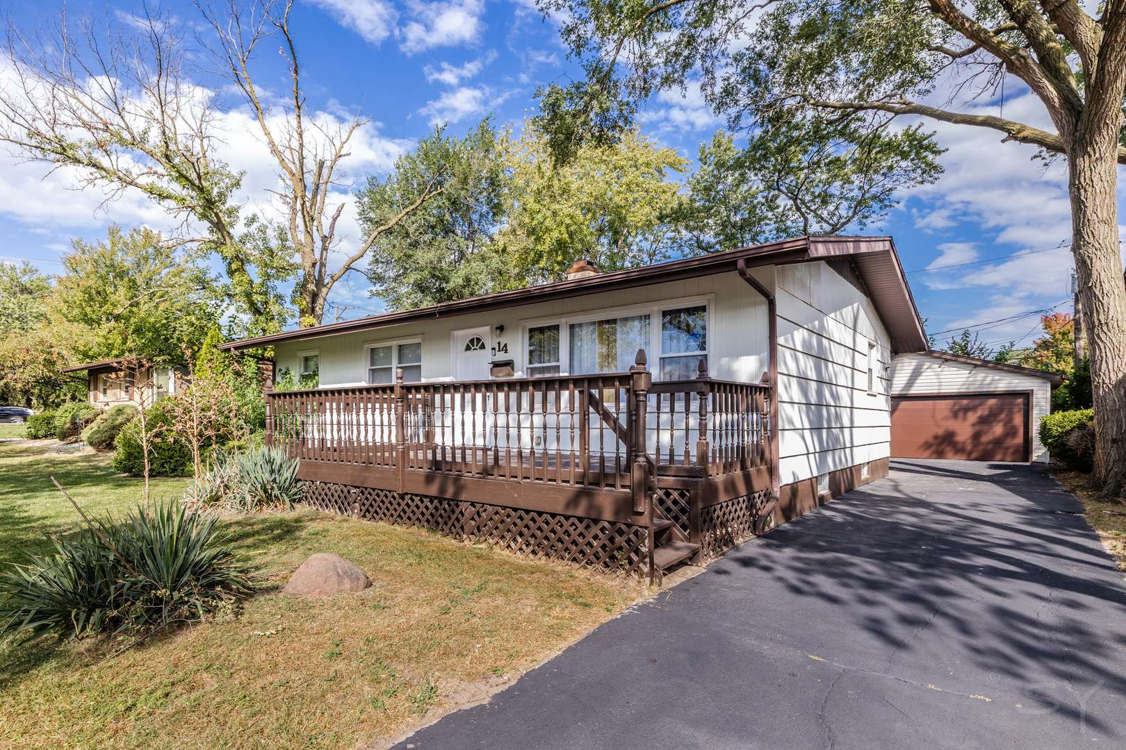 Thornton, IL 60476,14 Arrowhead DR