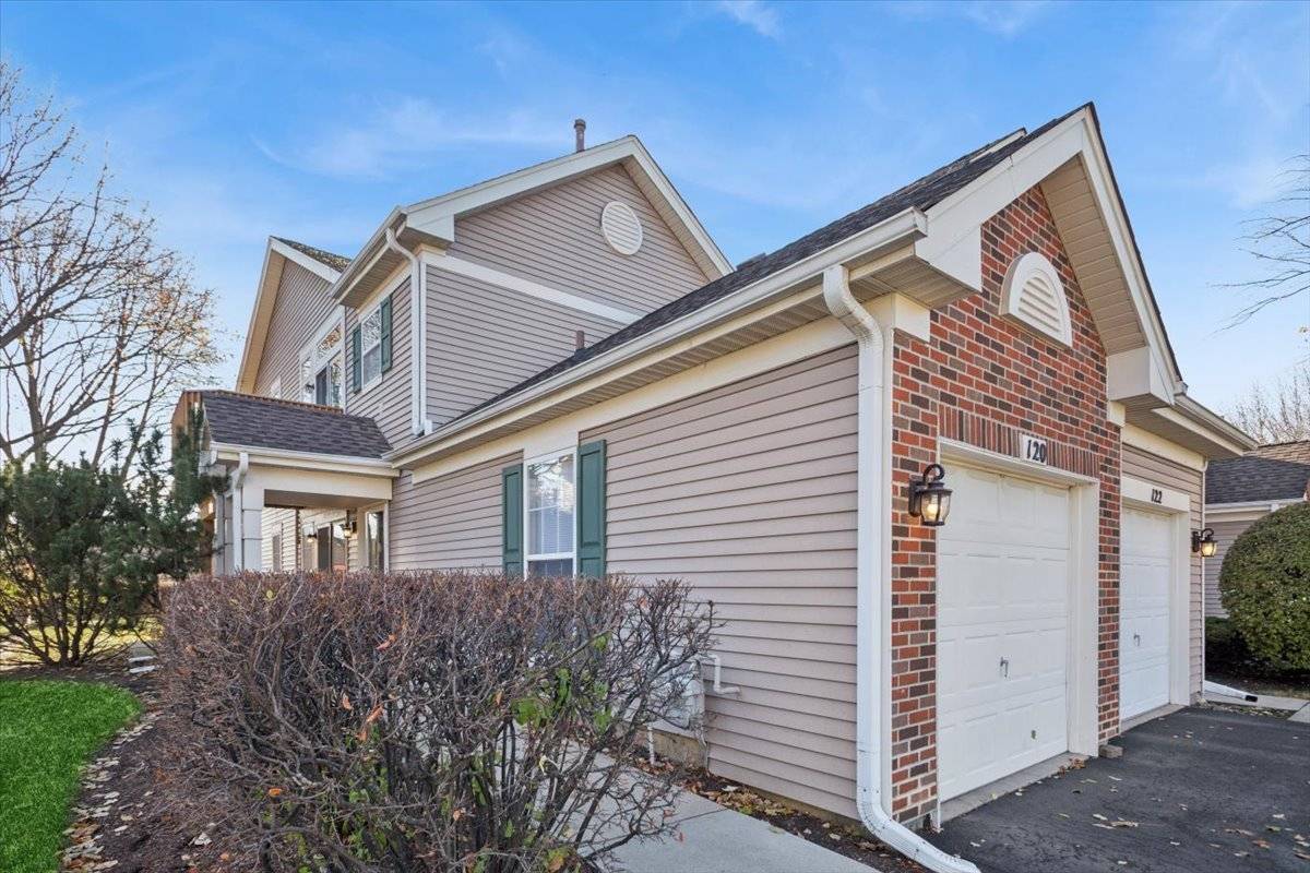 Mount Prospect, IL 60056,120 N Cathy LN #120