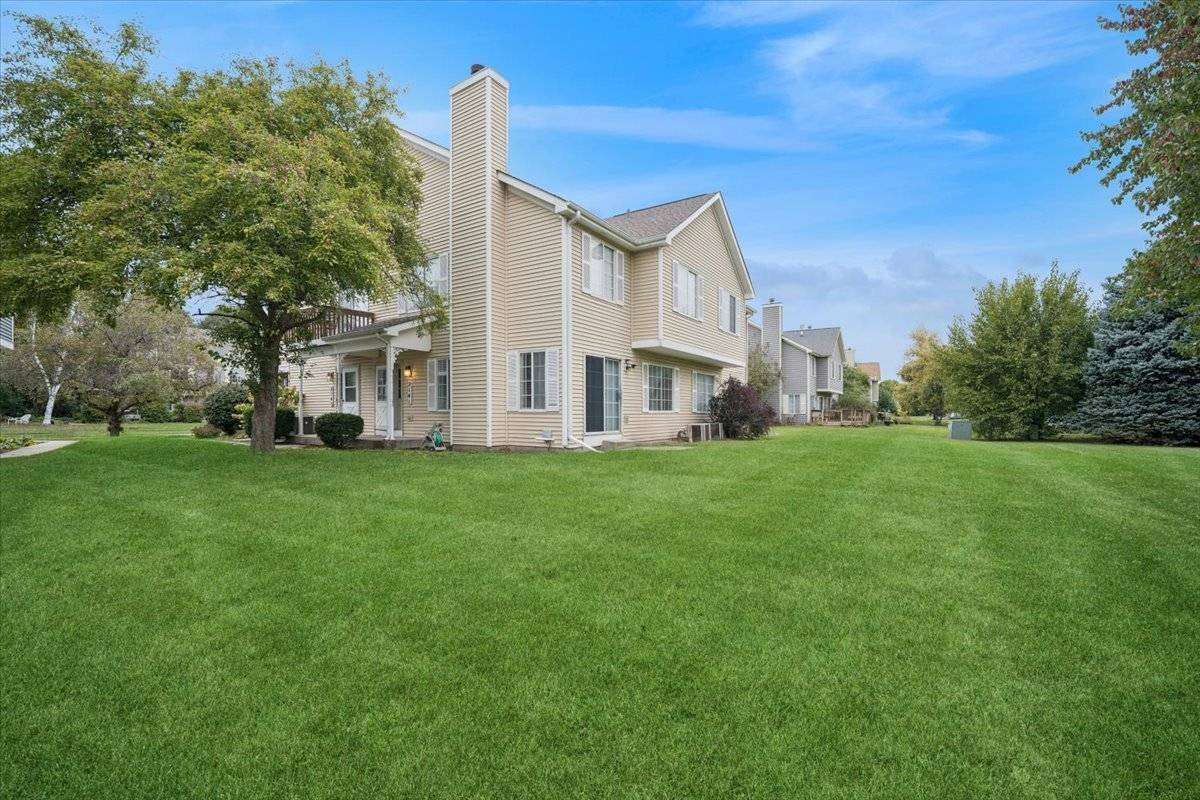 Elgin, IL 60123,2141 Colorado AVE #0