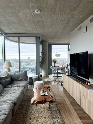 Chicago, IL 60607,1114 W Carroll AVE #2708