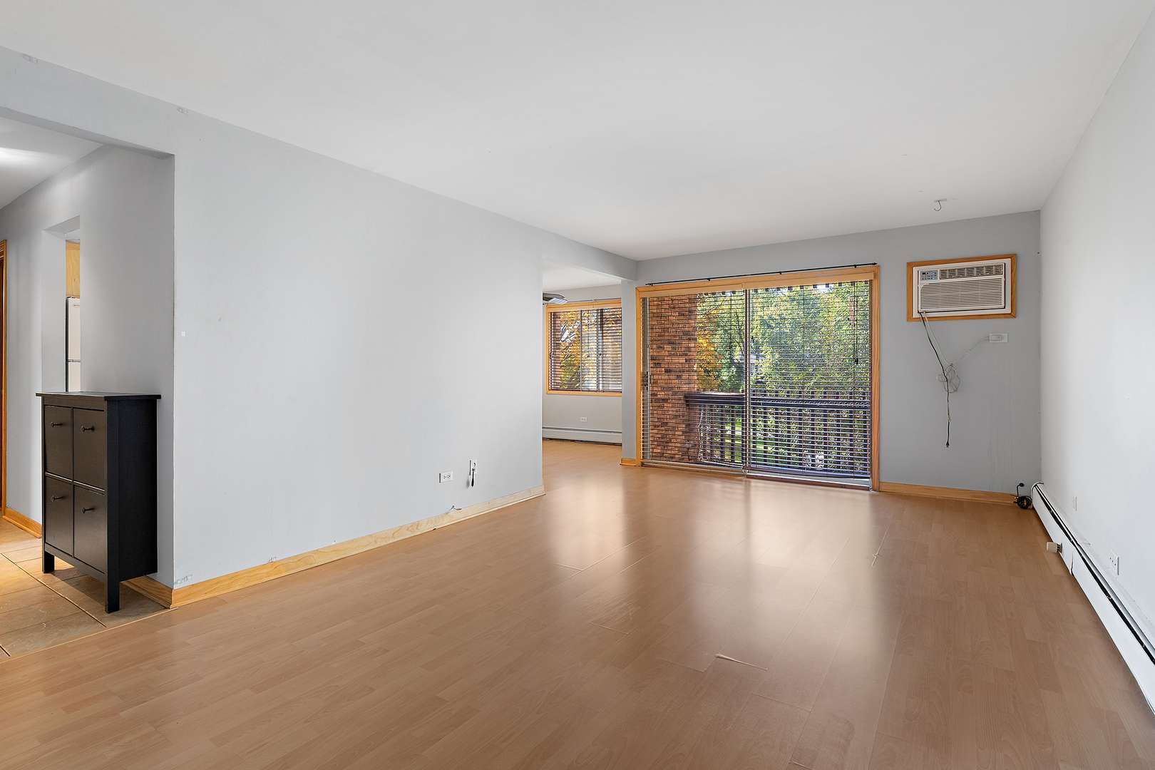 Prospect Heights, IL 60070,940 E Old Willow RD #207