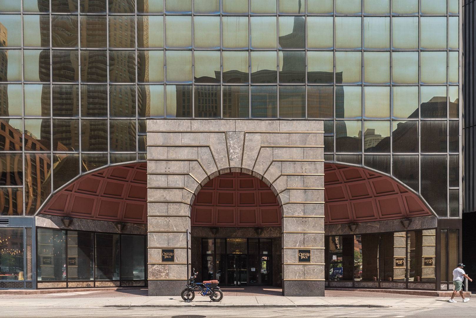 Chicago, IL 60611,10 E Ontario ST #4501