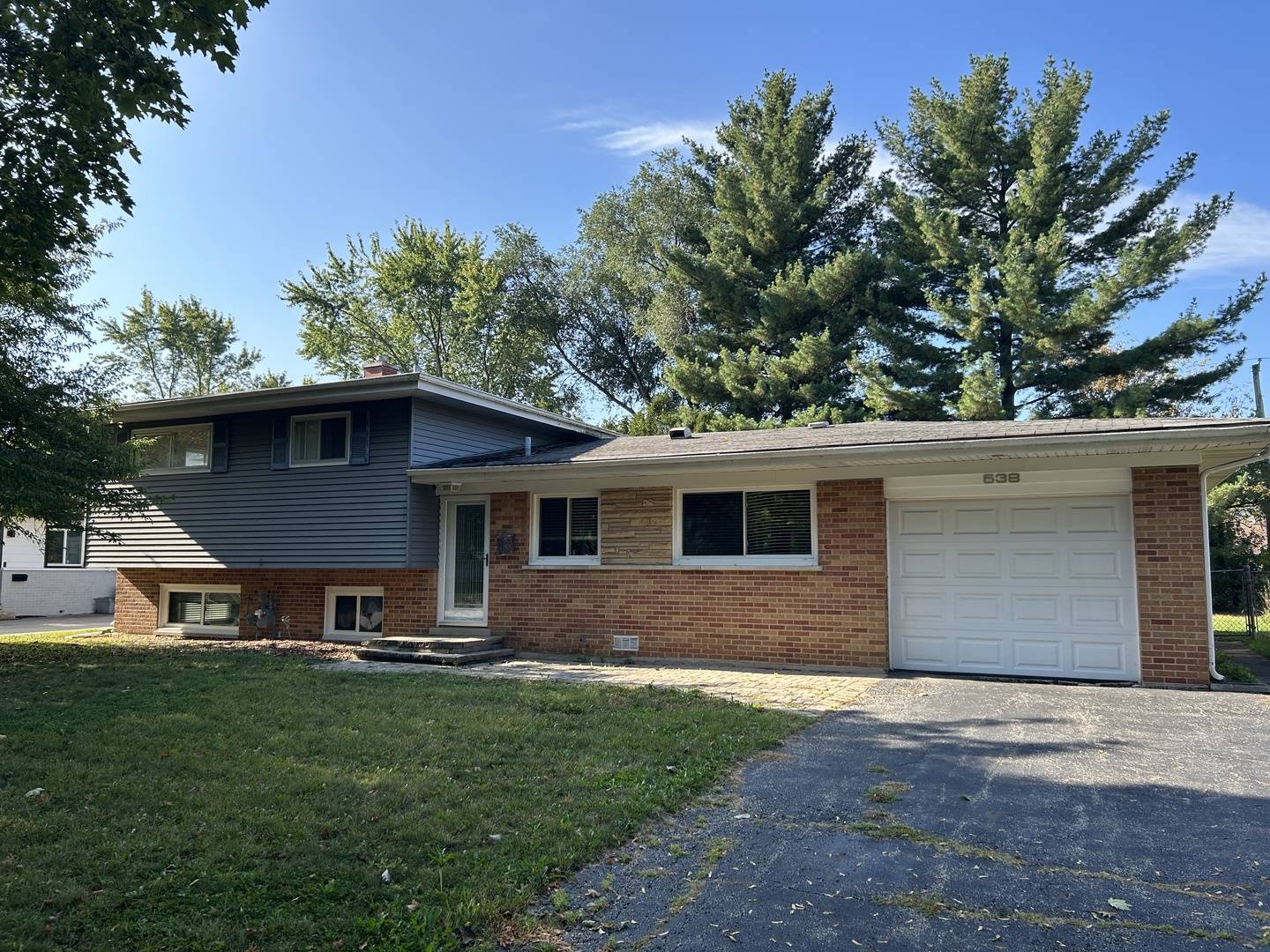 West Dundee, IL 60118,538 S 7TH ST