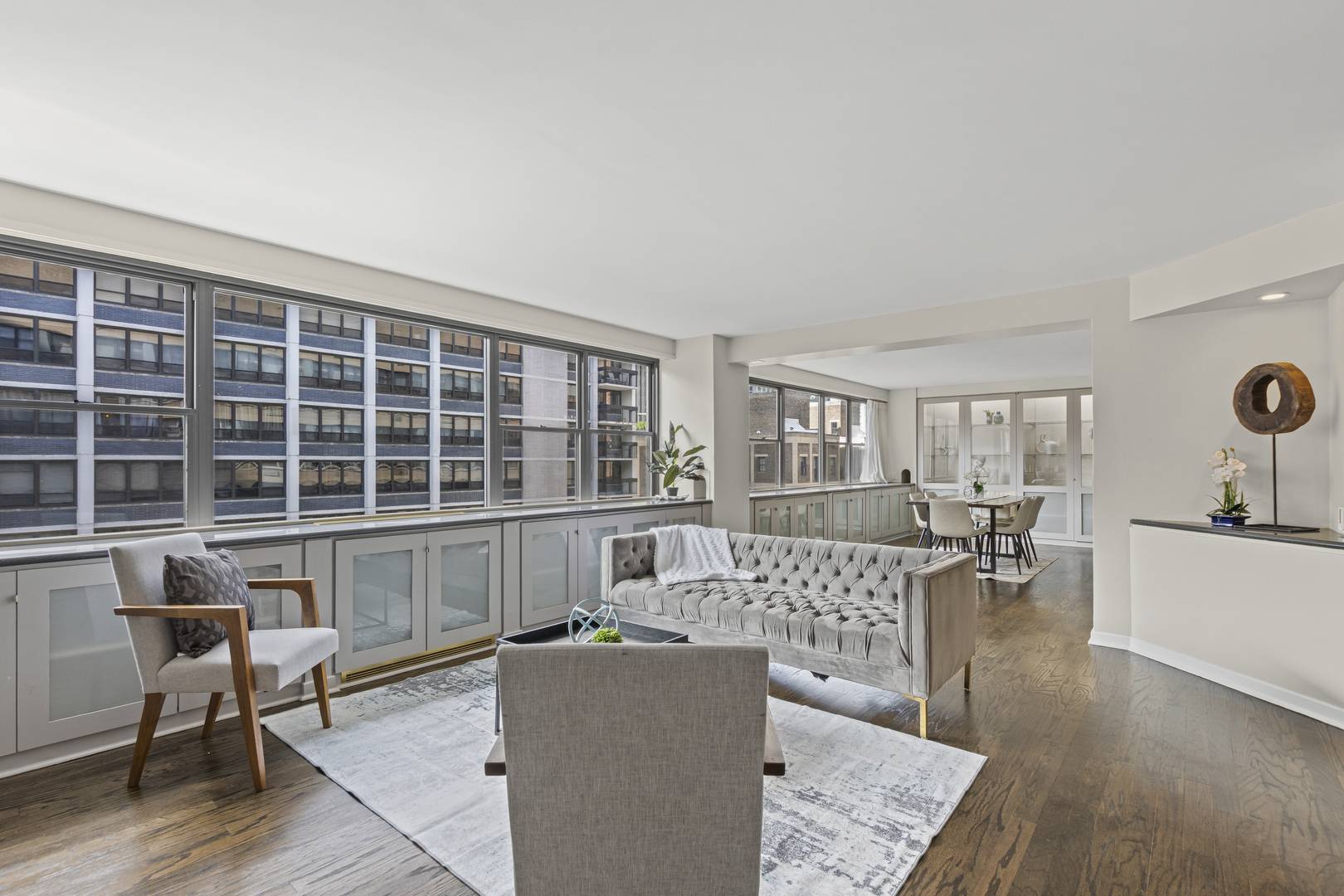 Chicago, IL 60611,850 N Dewitt PL #18A