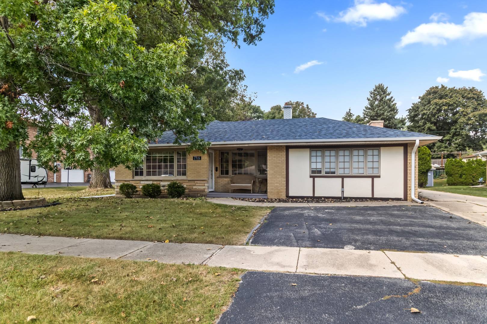 Palos Hills, IL 60465,7916 W 113th PL