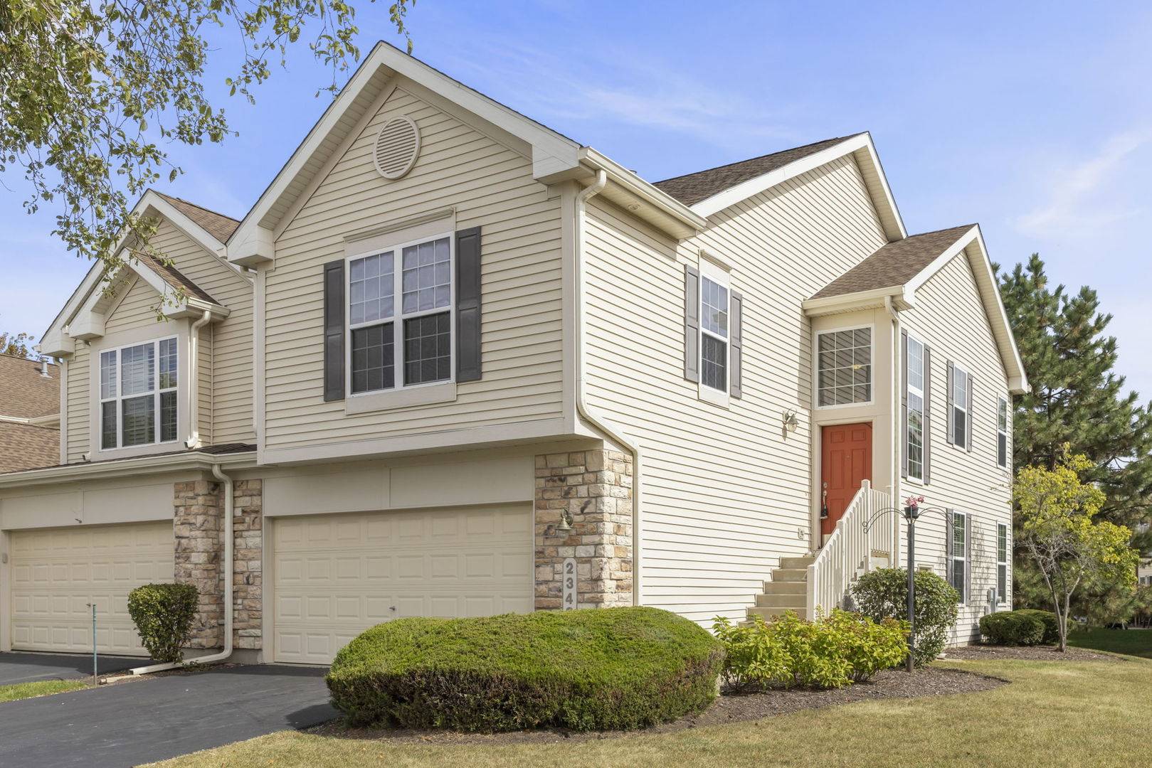 Aurora, IL 60503,2348 Georgetown CT