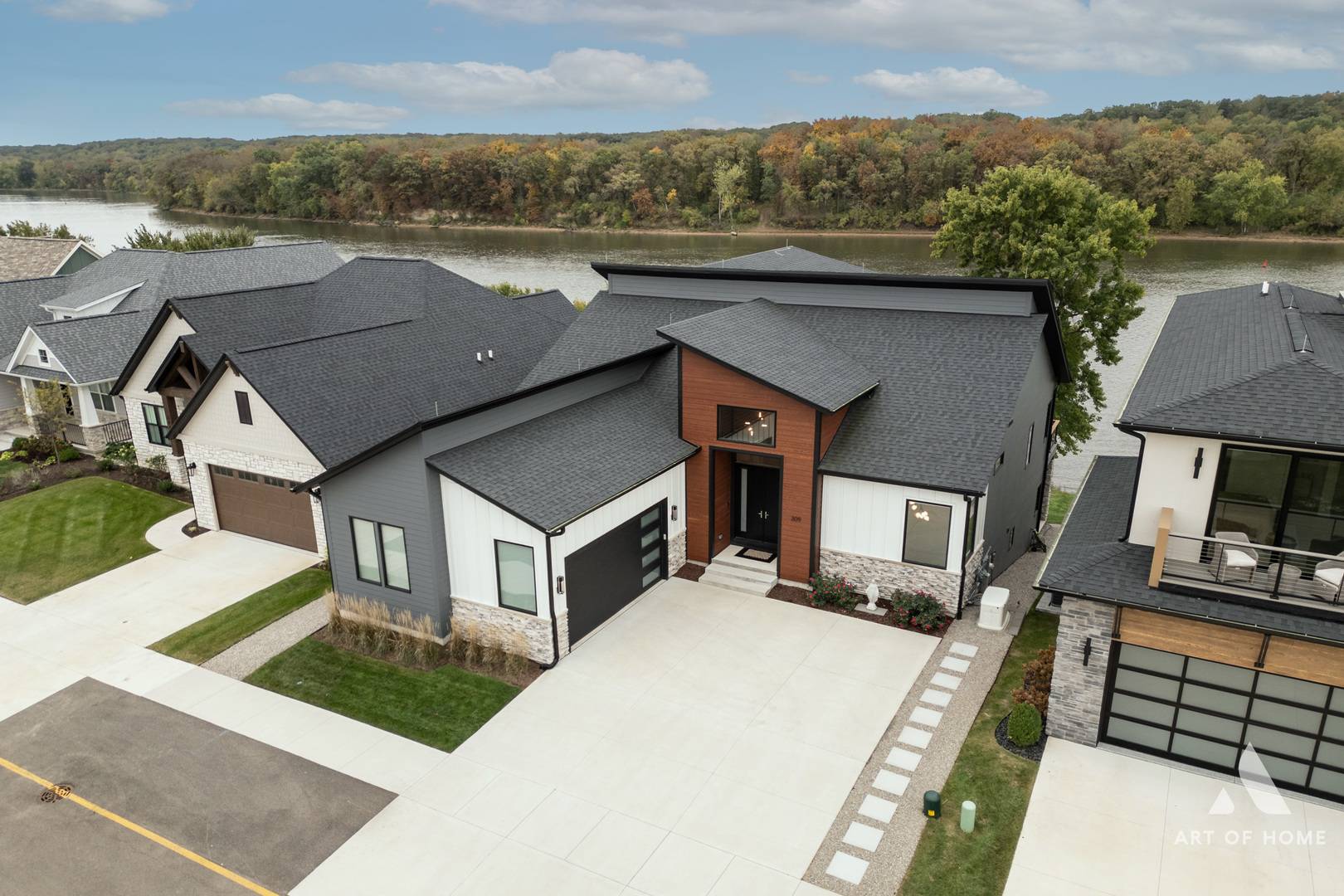 Ottawa, IL 61350,309 Leeward WAY