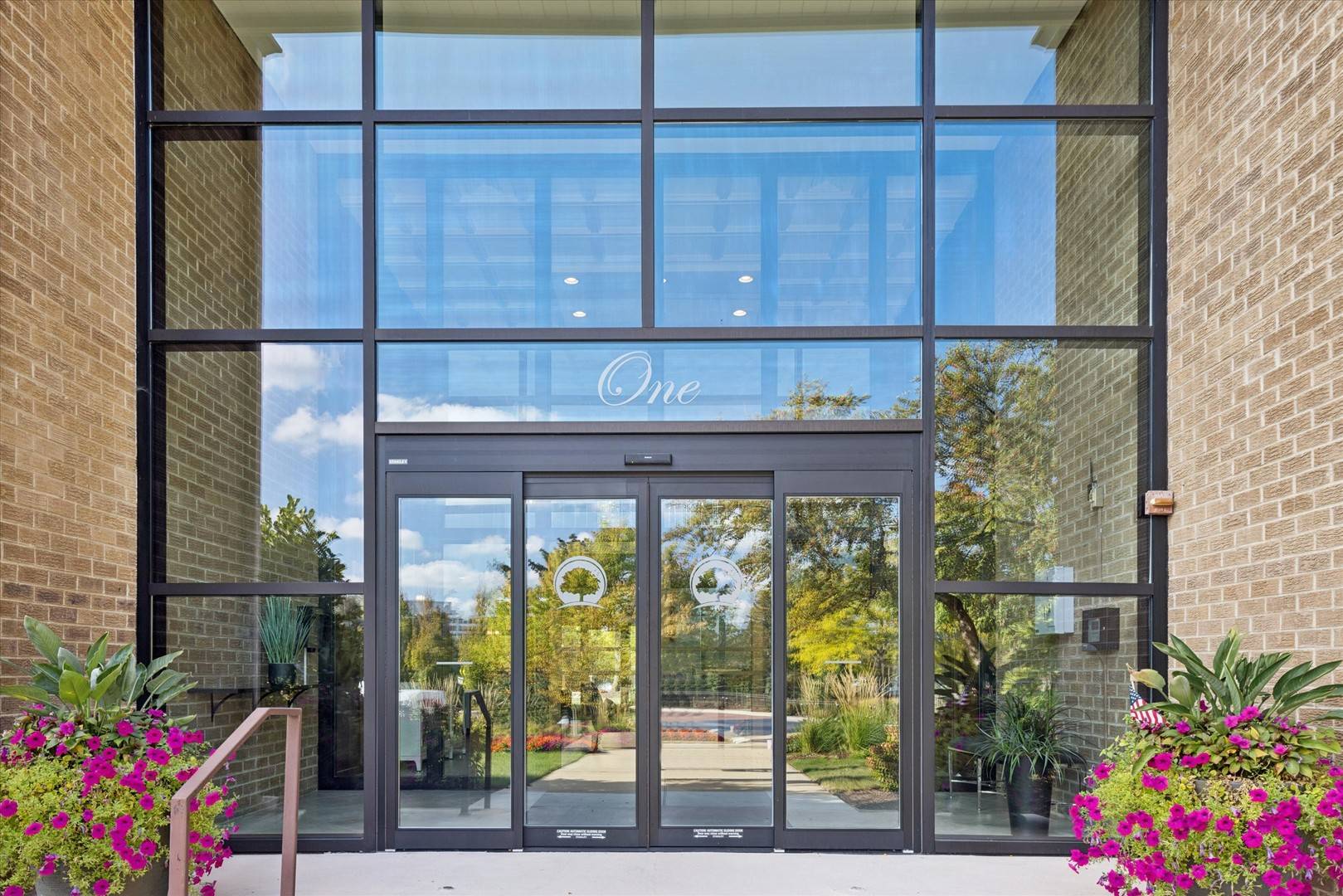 Oak Brook, IL 60523,1 Oak Brook Club DR #A312