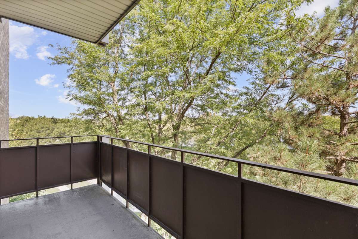 Elk Grove Village, IL 60007,700 WELLINGTON AVE #419