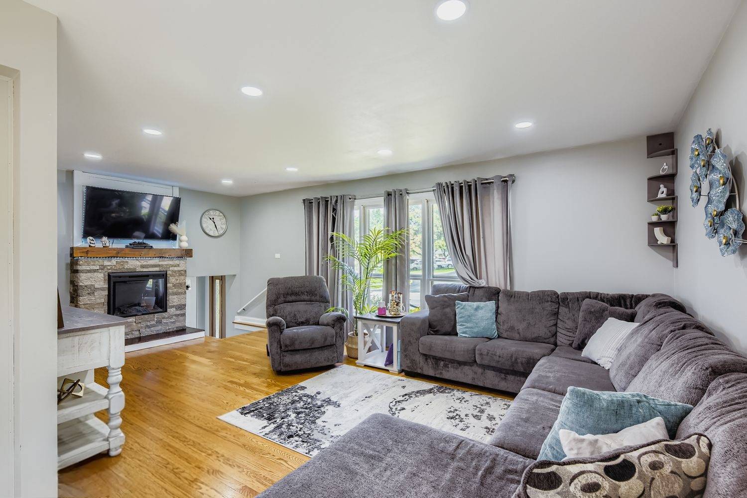 Oak Lawn, IL 60453,4509 W 105th ST