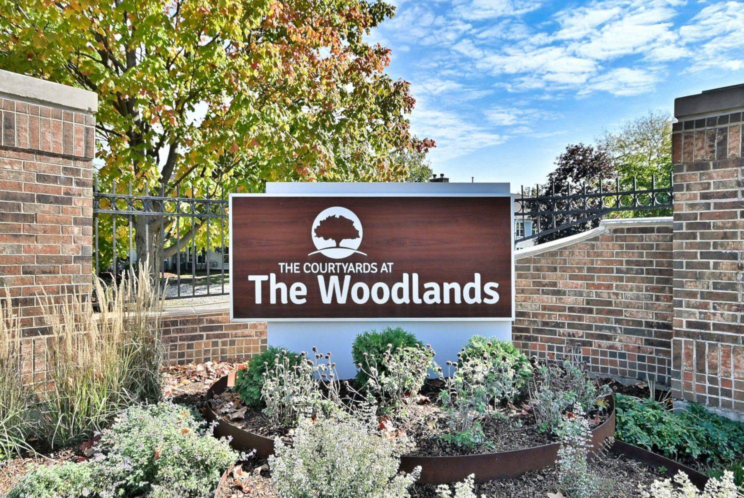 Buffalo Grove, IL 60089,259 Willow Pkwy