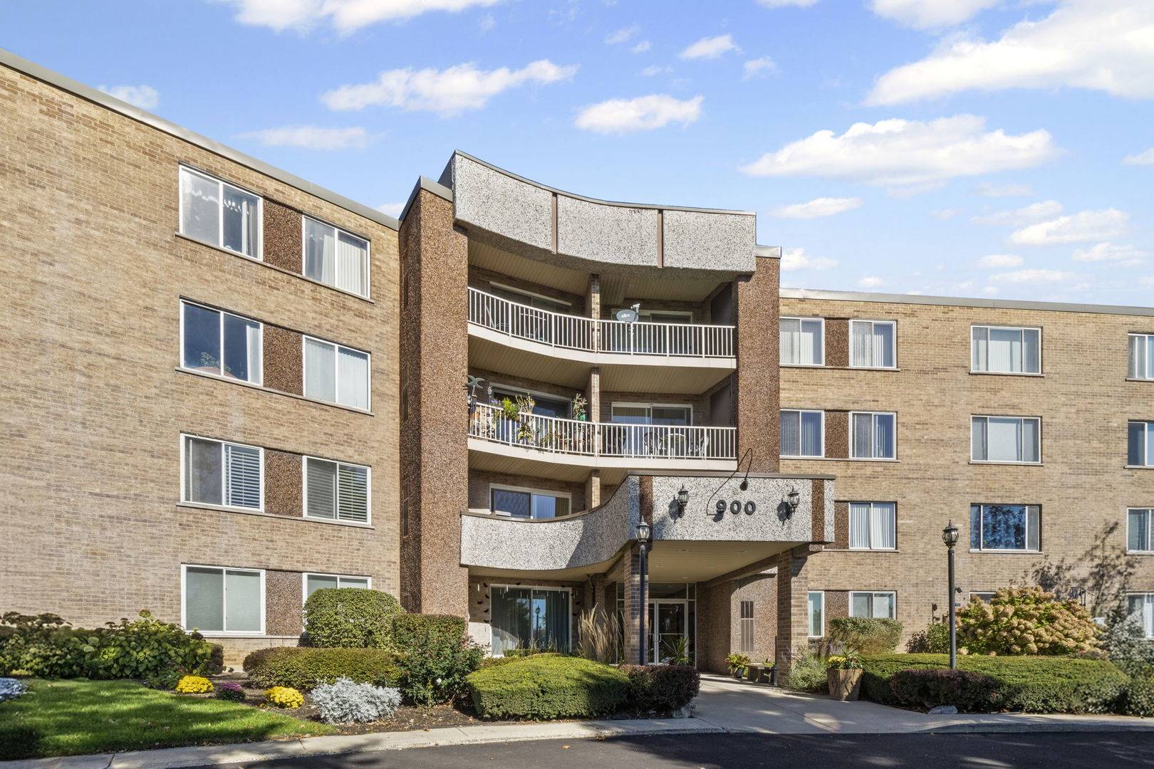Palatine, IL 60074,900 E Wilmette RD #105