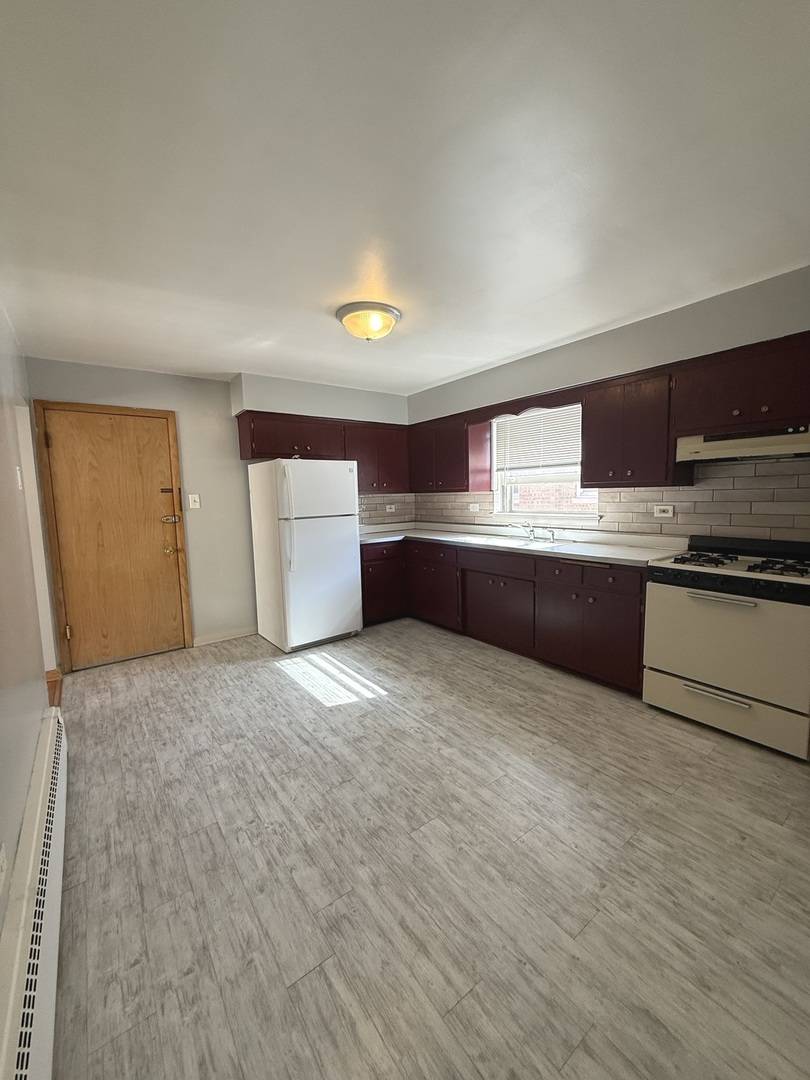 Blue Island, IL 60406,12254 Greenwood AVE #2W