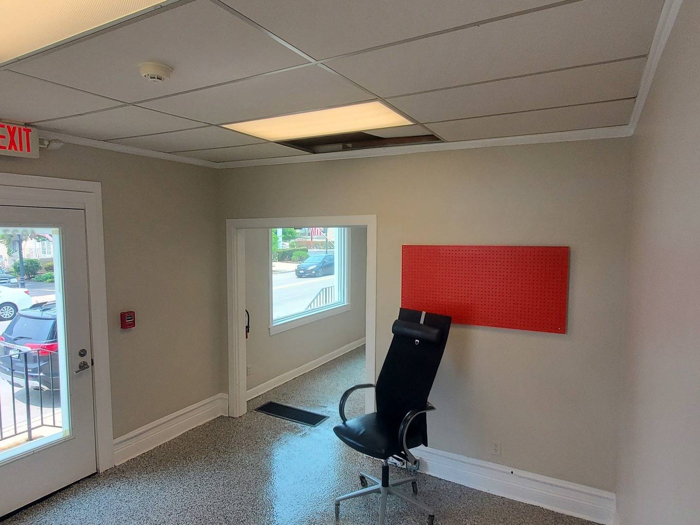 Downers Grove, IL 60515,4927 Main ST #1F