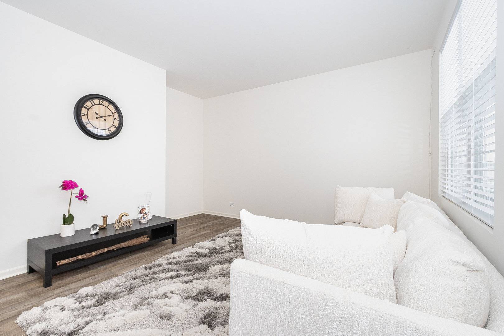 Oswego, IL 60543,382 Hemlock LN