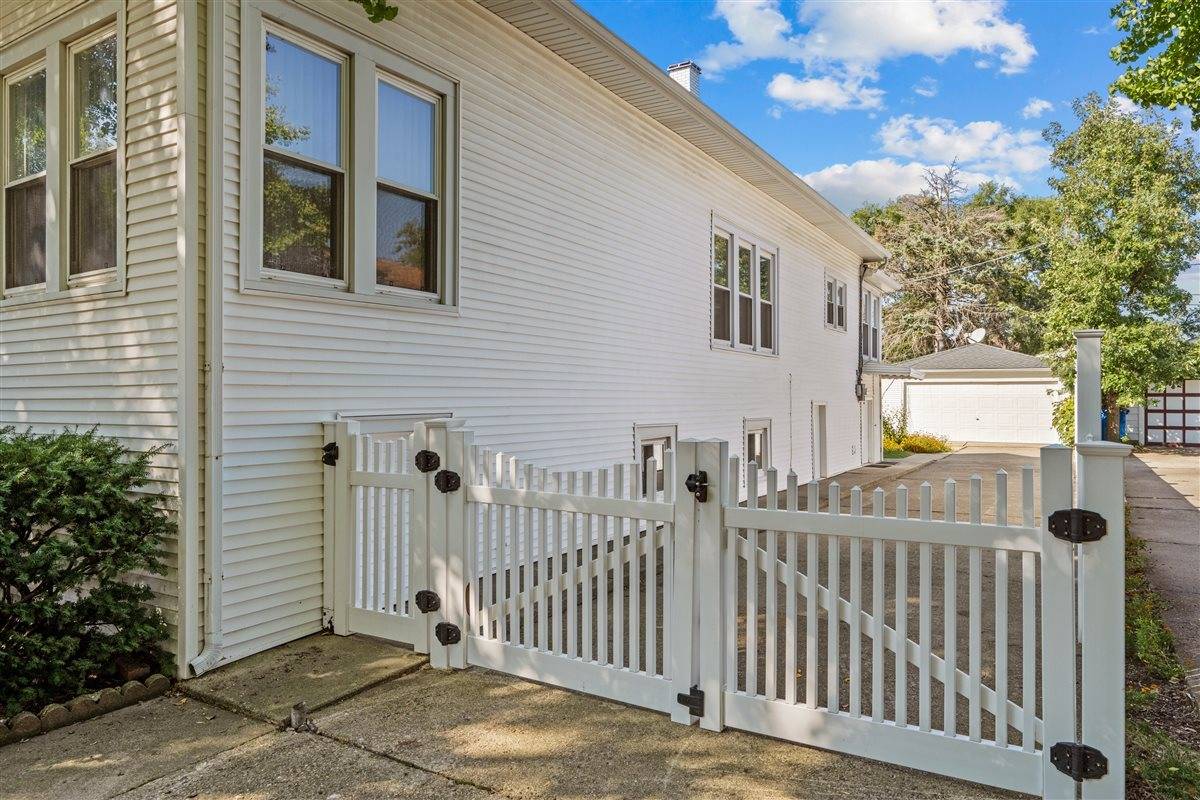 Chicago, IL 60634,6248 W Berteau AVE