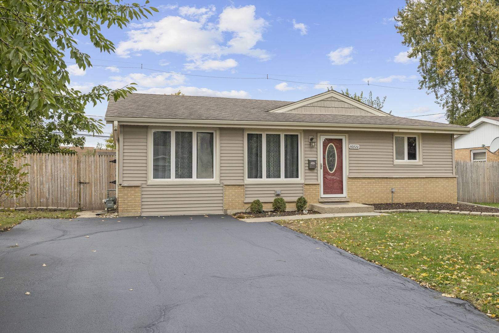 Oak Forest, IL 60452,16520 Brenden LN