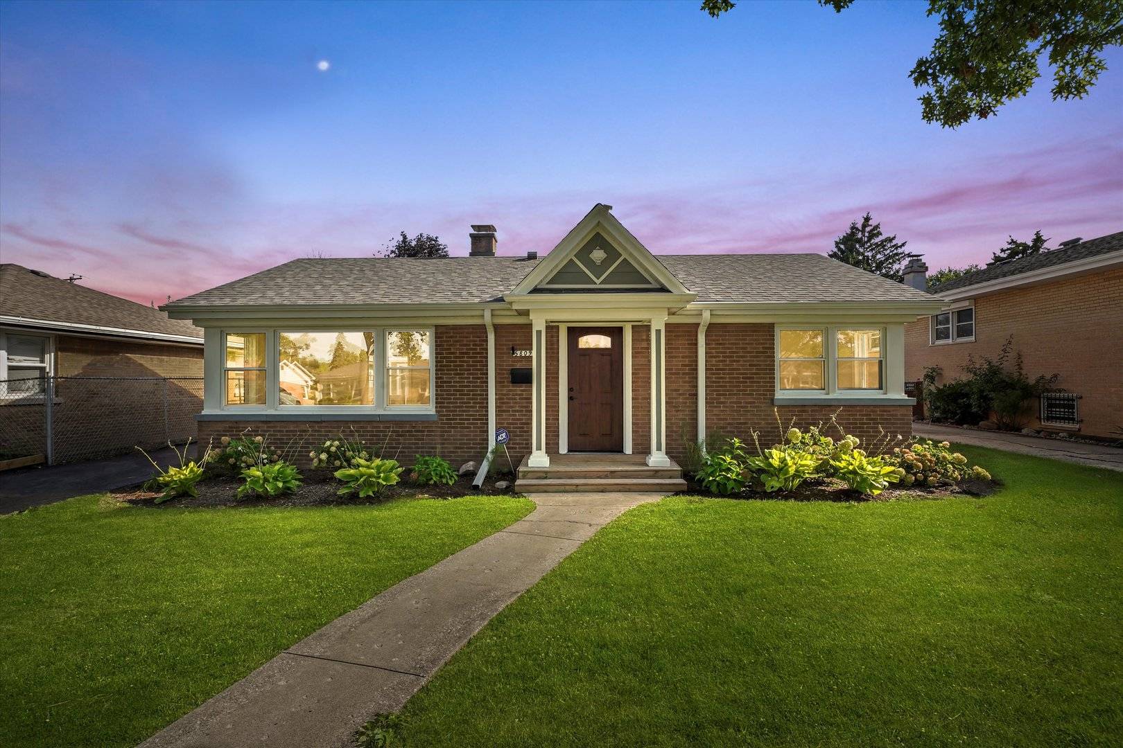 Berkeley, IL 60163,5809 Huron ST